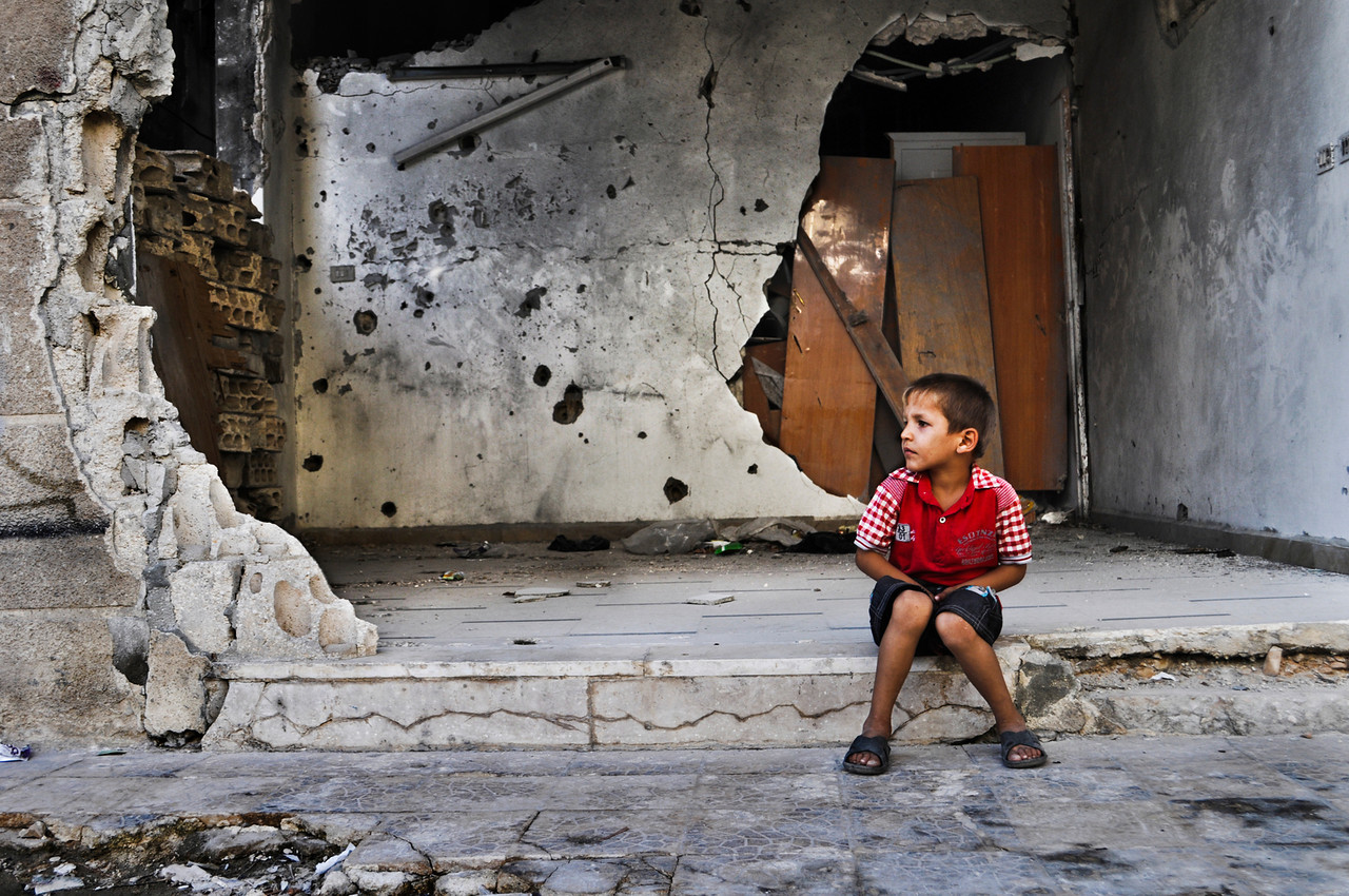 جرائم تمارس ضد الأطفال فى سوريا وفلسطين (21)