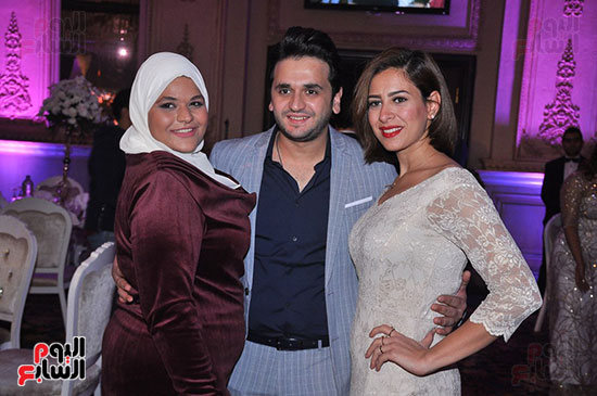 نجوم مسرح مصر وزوجاتهم يشاركون ويزو و شريف حسني (16)