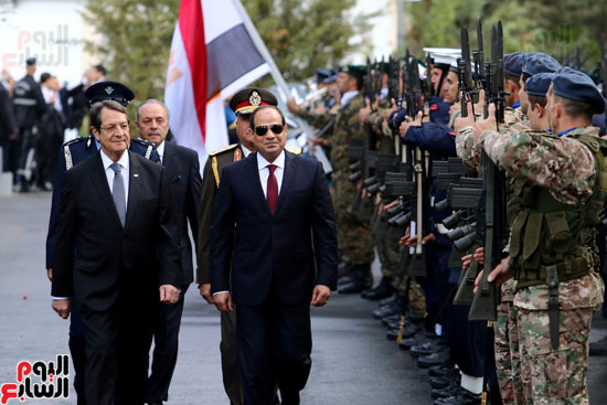 صور مراسم استقبال للرئيس عبدالفتاح السيسي فى قبرص (1)