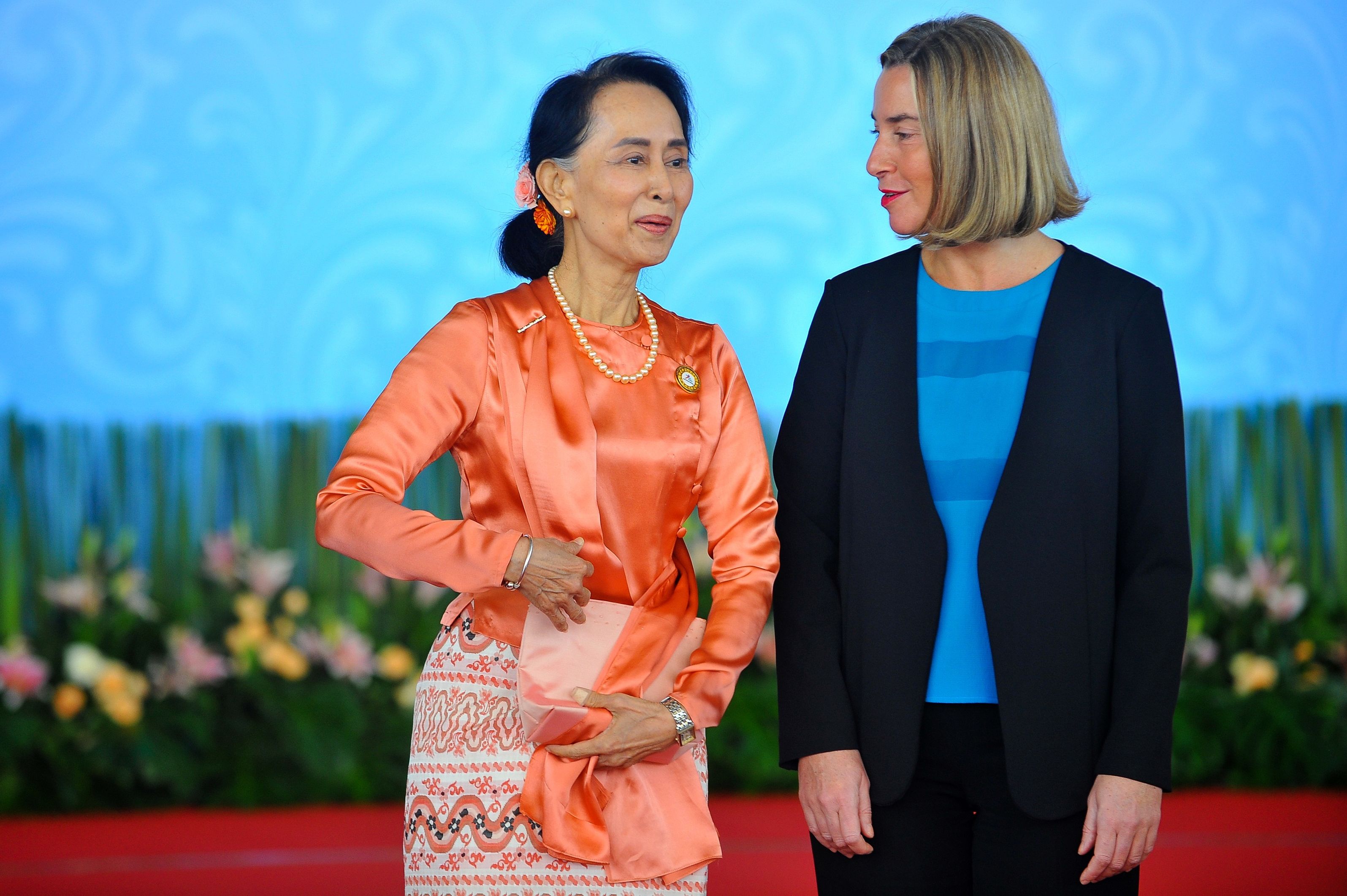 وزيرة خارجية الاتحاد الأوروبى تلتقى زعيمة ميانمار