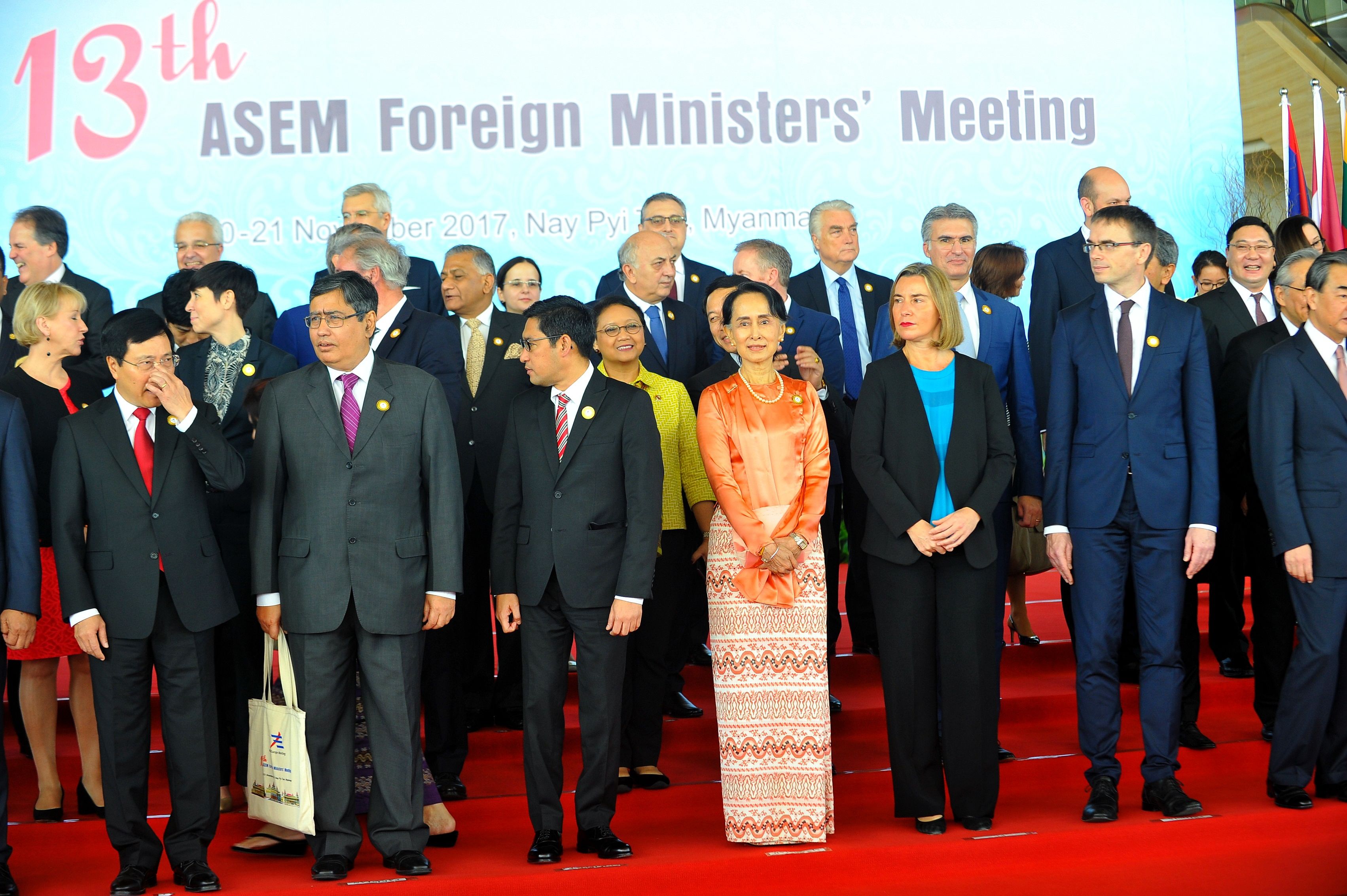 زعيمة ميانمار تلتقى وزيرة خارجية الاتحاد الأوروبى