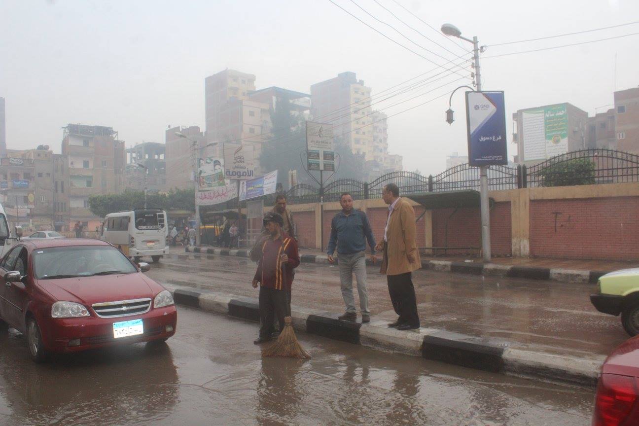 شوارع دسوق تغرق بالأمطار