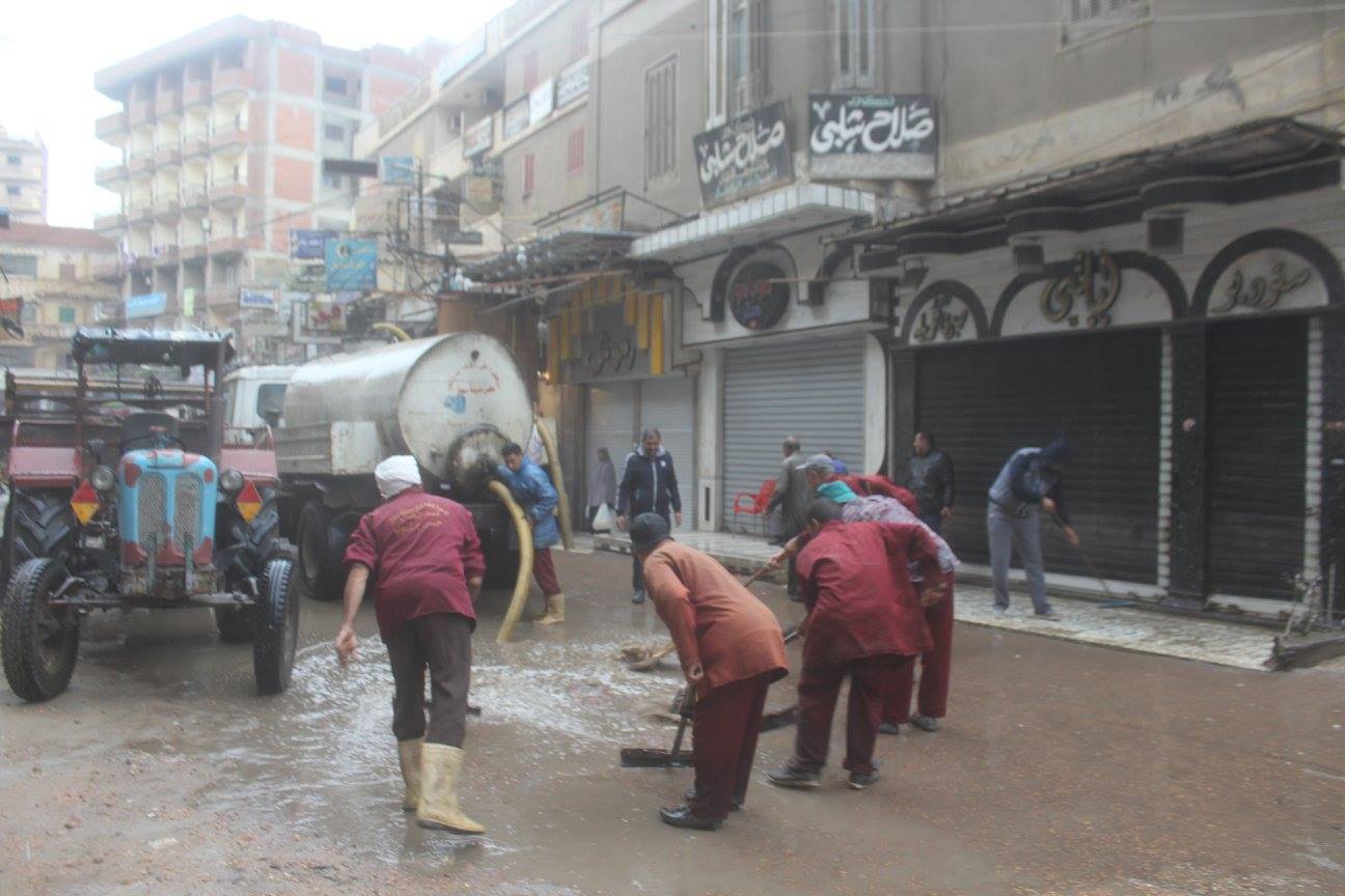 رفع المياه من شوارع دسوق