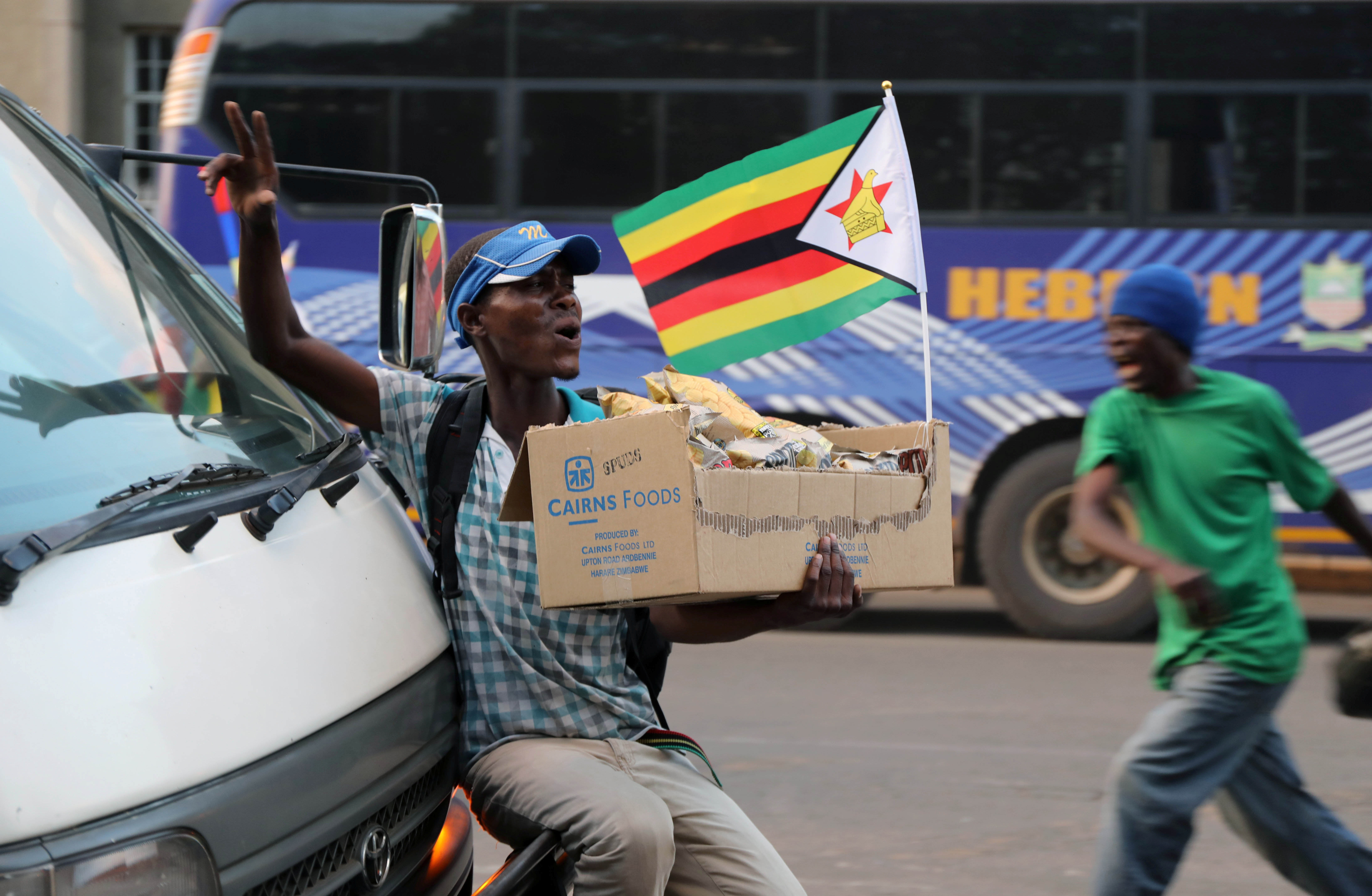 فرحة مواطنى زيمبابوى