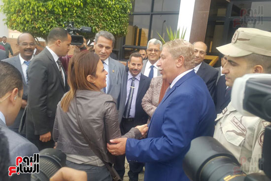 صور.. محافظ الإسماعيلية يستقبل وزيرة الاستثمار بالمنطقة الحرة (6)