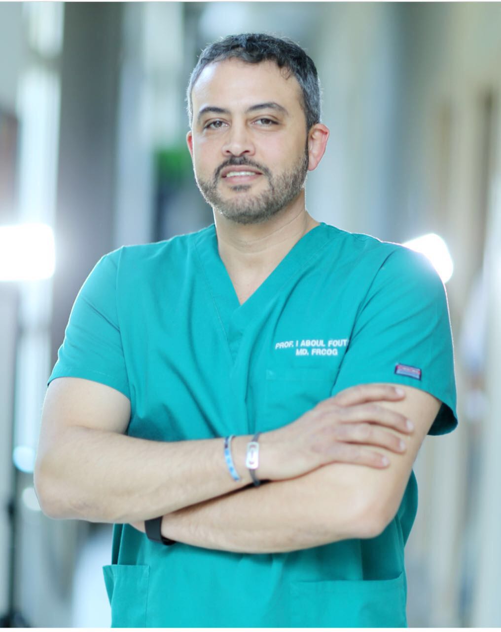 أستاذ دكتور إسماعيل أبو الفتوح أستاذ أمراض النساء وعلاج العقم كلية طب القصر لعينى