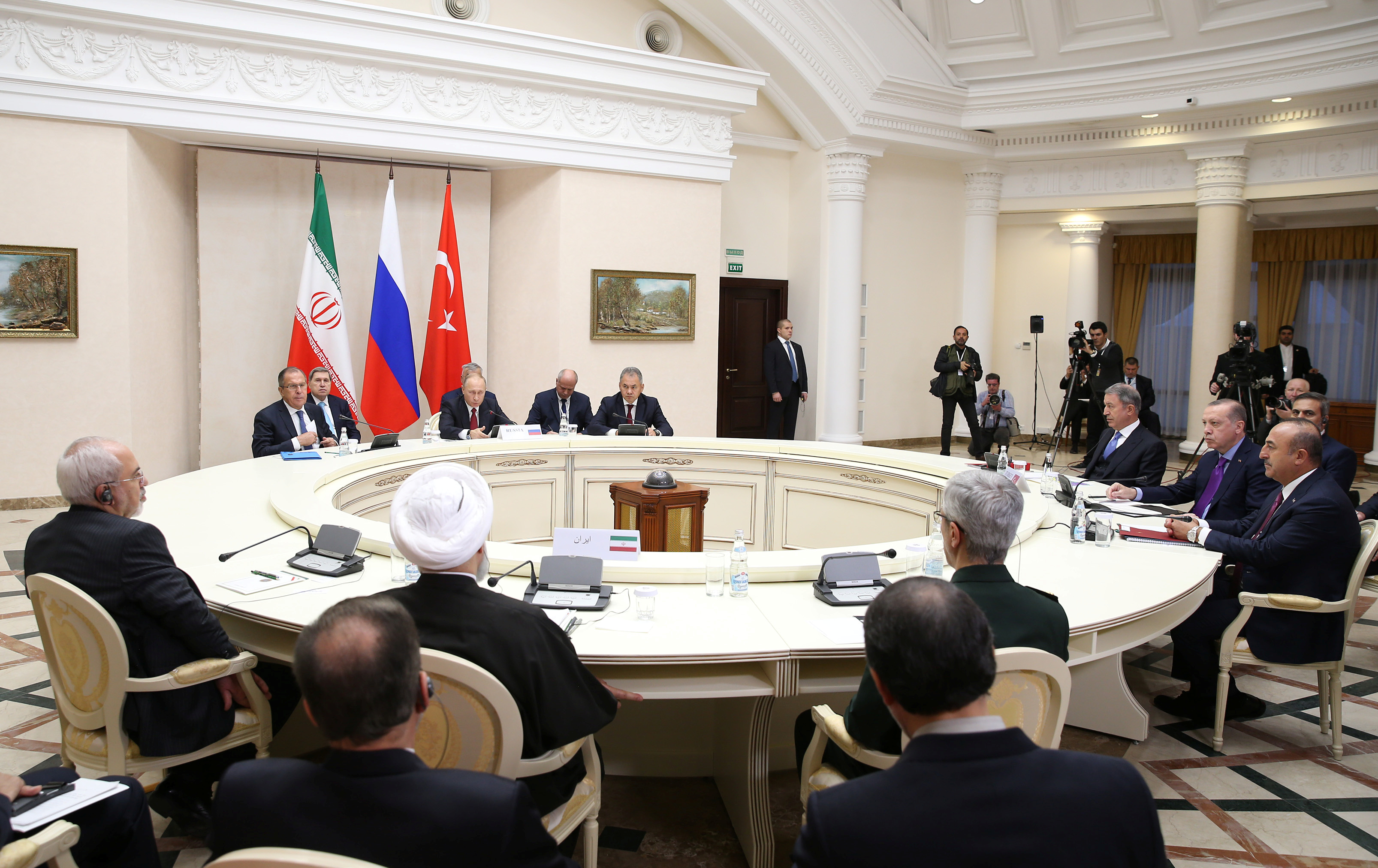 اجتماع  بوتين وروحانى وأردوغان