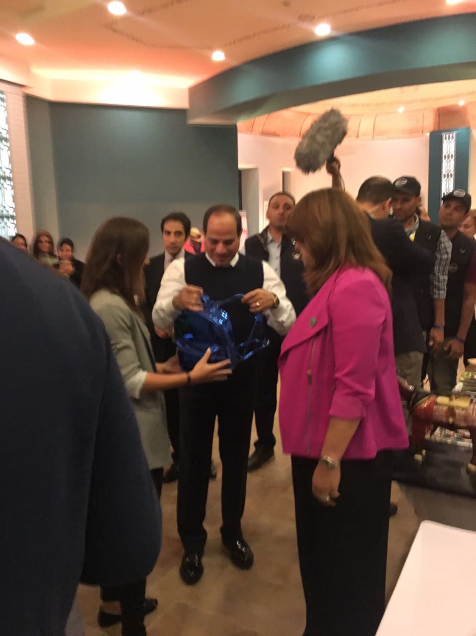 ندا أثناء المعرض (3)