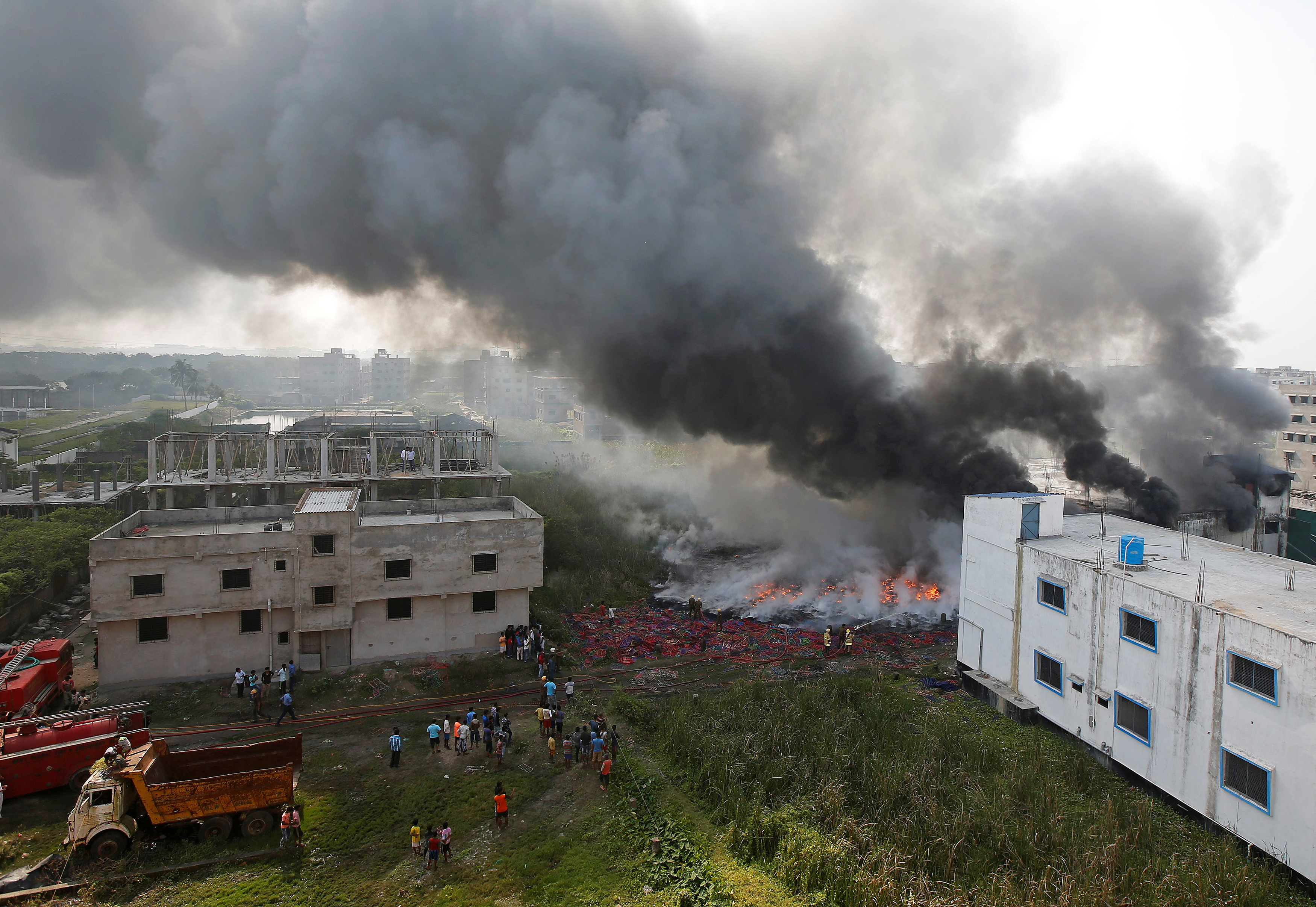 حريق مصنع ملابس بالهند