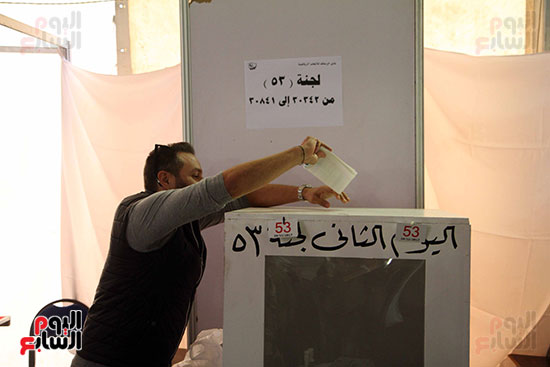 صور حازم إمام فى انتخابات نادى الزمالك (5)