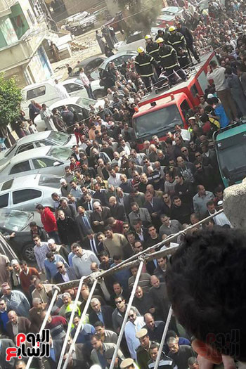 في جنازة عسكرية تشييع جنازة الشهيد النقيب مصطفى سمير بدوي