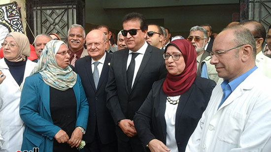 صور الوزراء والمحافظون يقفون دقيقة حداد على شهداء سيناء (22)