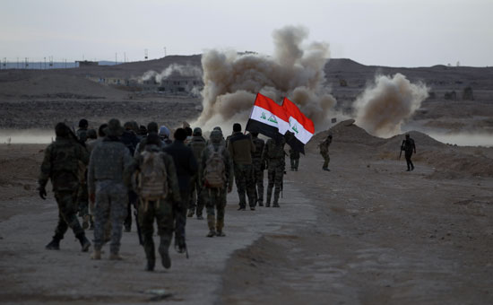 غبار ناتج عن تحرك آليات القوات العراقية
