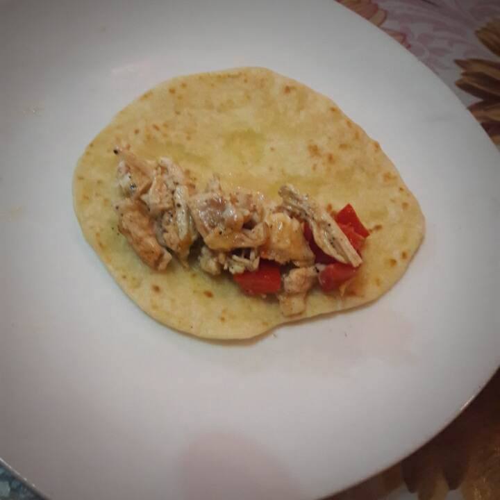 طريقة عمل انشيلادا الدجاج المكسيكية (2)