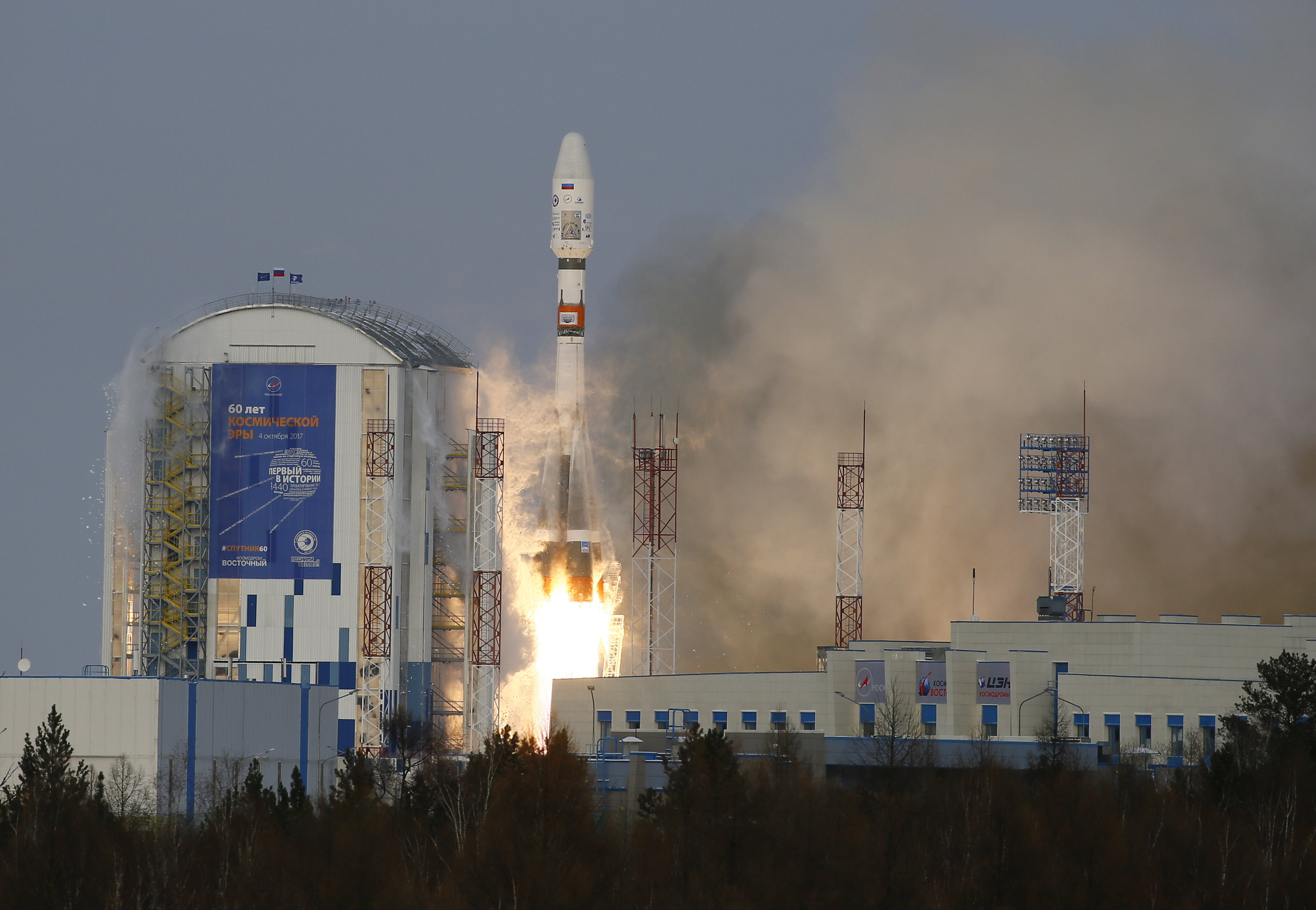 إطلاق المركبة الفضائية الروسية سويز 2