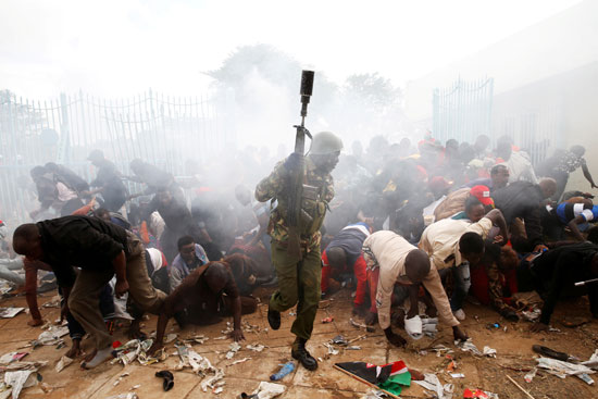 إطلاق قنابل الغاز على المعارضة الكينية فى العاصمة
