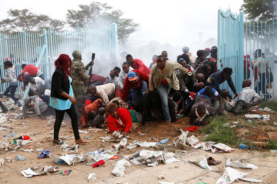 الشرطة الكينية تفرق المعارضة بالغاز المسيل للدموع