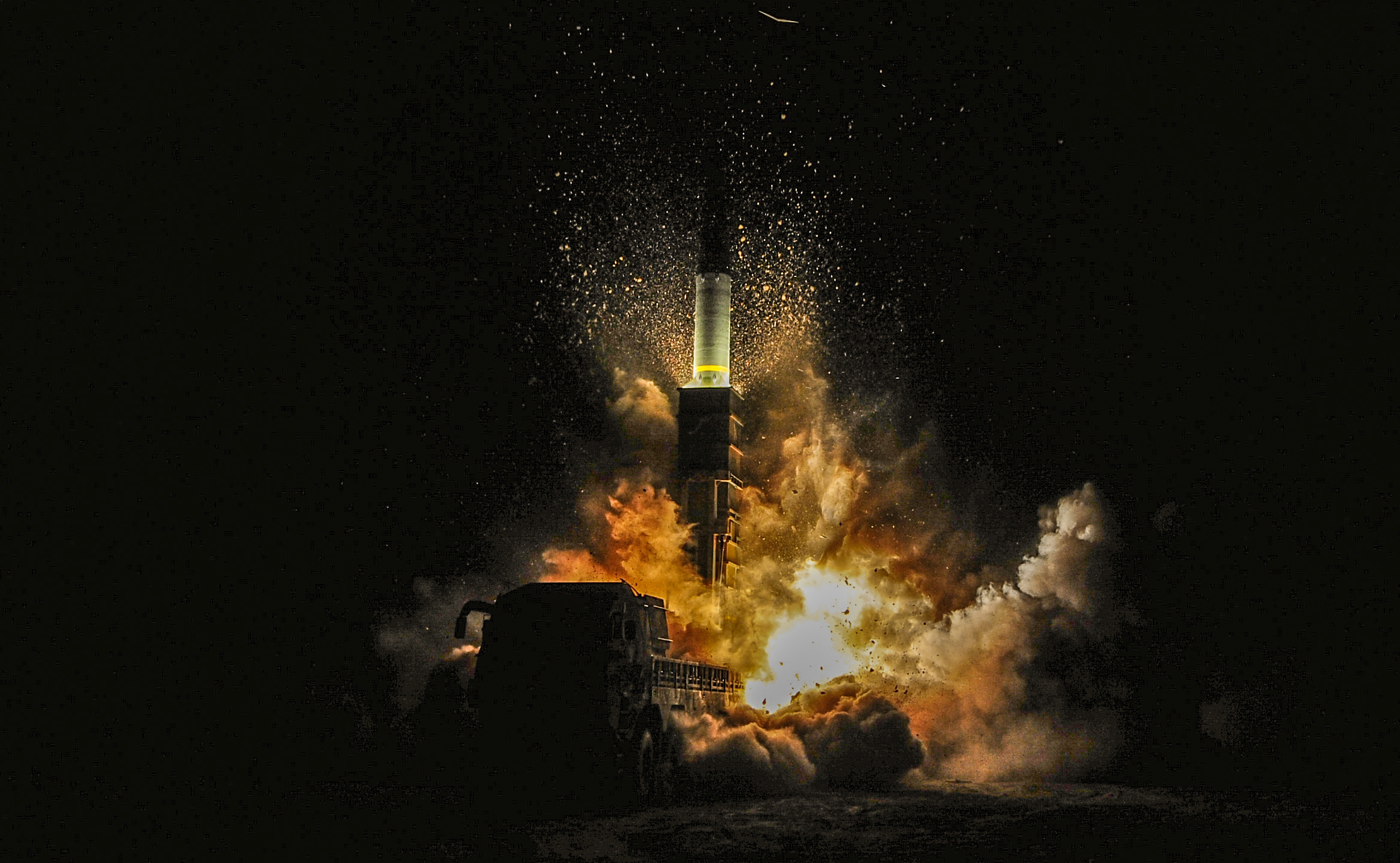 كوريا الشمالية تجرى تجربة جديدة لصاروخ باليستى