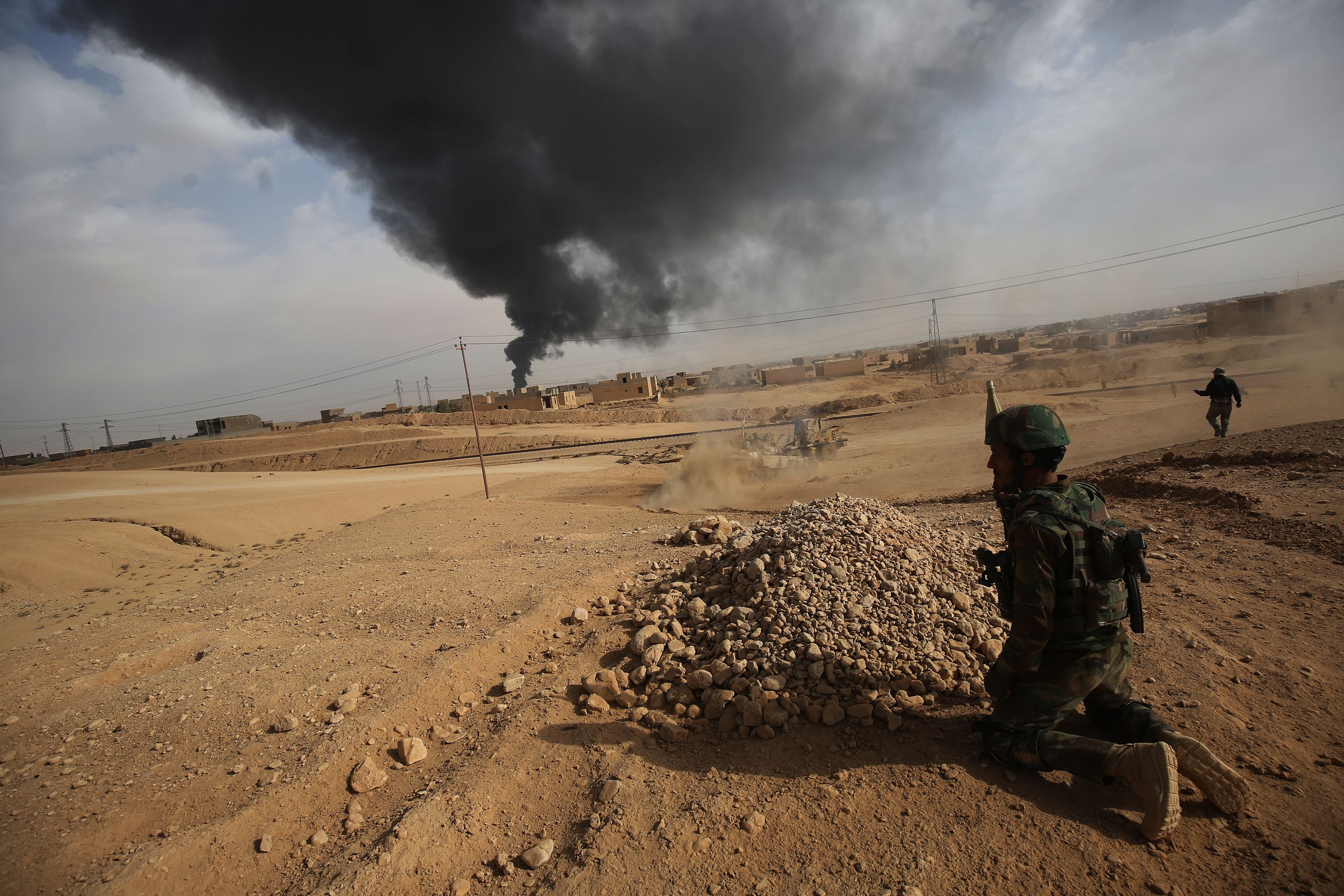 اقتحام الجيش العراقى  لقرى قرب القائم