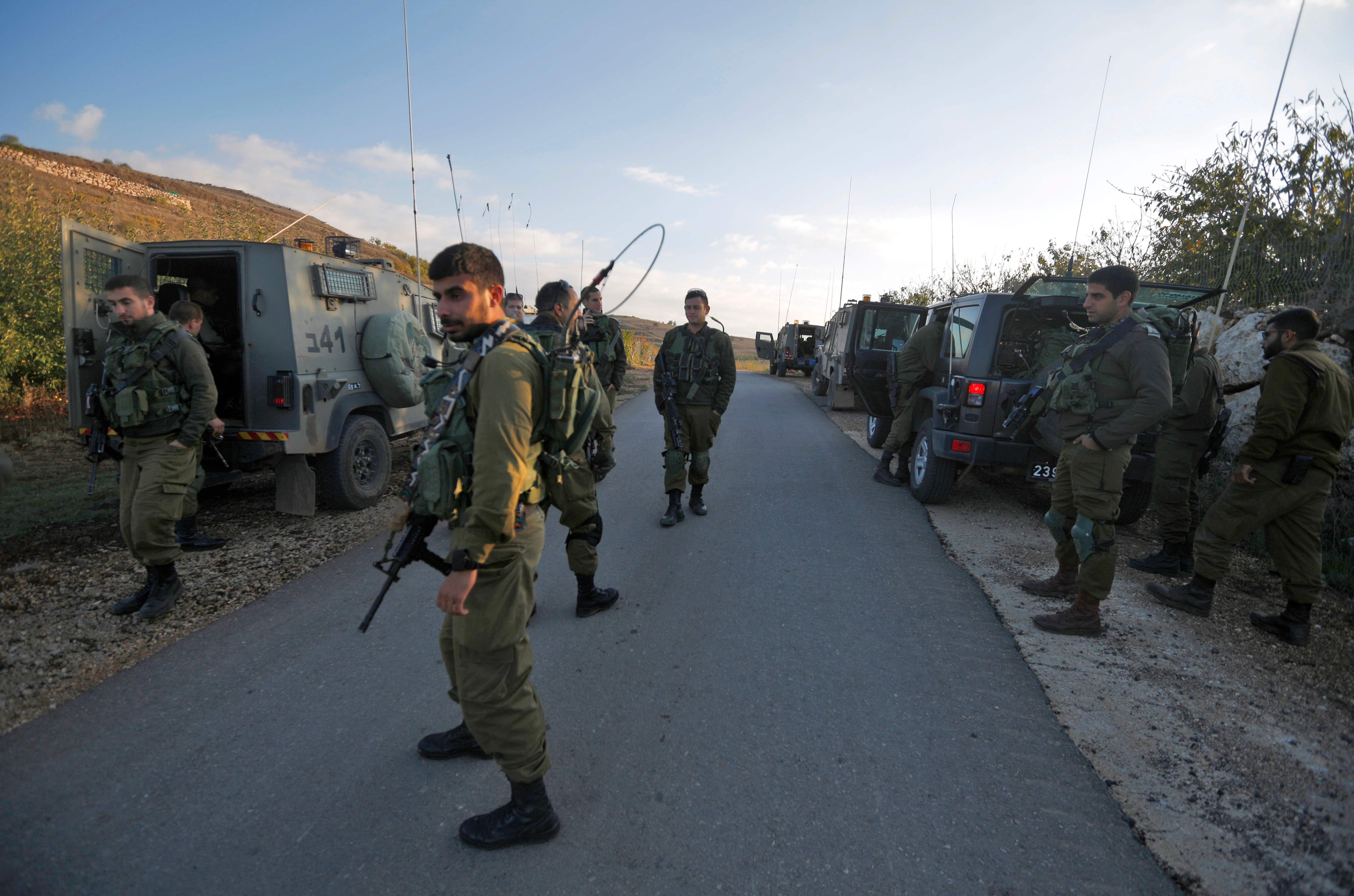 قوات الشرطة الإسرائيلية فى محيط موقع التفجير