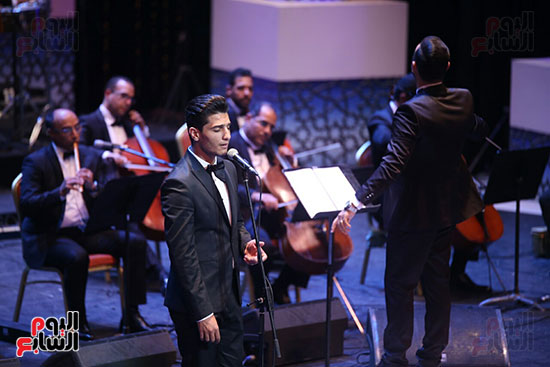 محمد عساف يطرب جمهور مهرجان الموسيقى العربية بأغنية زى الهوا  (5)