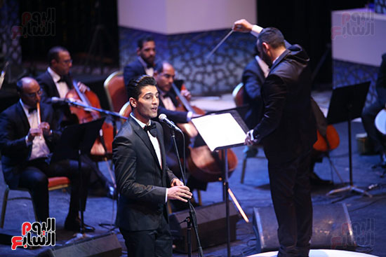 محمد عساف يطرب جمهور مهرجان الموسيقى العربية بأغنية زى الهوا  (6)