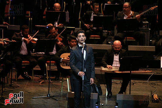 محمد عساف يطرب جمهور مهرجان الموسيقى العربية بأغنية زى الهوا  (12)