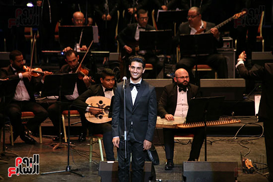 محمد عساف يطرب جمهور مهرجان الموسيقى العربية بأغنية زى الهوا  (13)