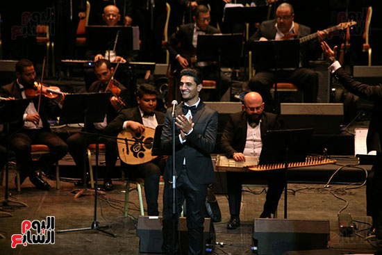 محمد عساف يطرب جمهور مهرجان الموسيقى العربية بأغنية زى الهوا  (9)