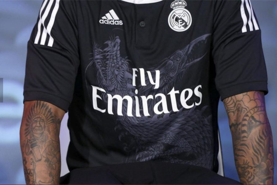 قميص ريال مدريد الثالث موسم 2014-2015
