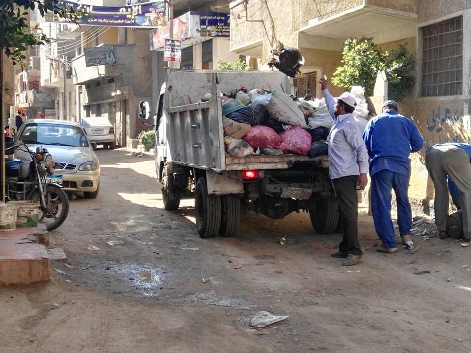 رفع القمامة من شوارع قلين بكفر الشيخ