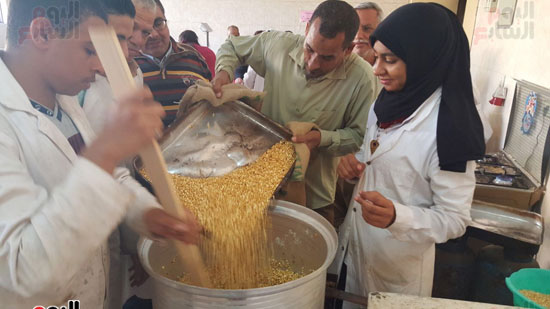  جانب من التصنيع