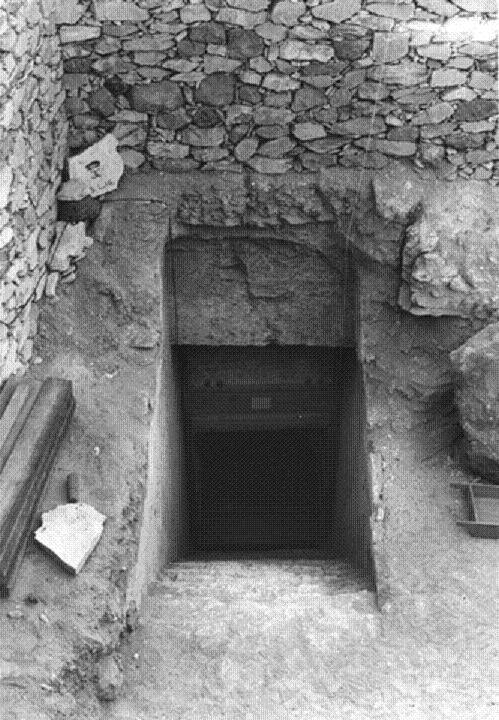 كنوز مقبرة توت عنخ امون التريخية (9)