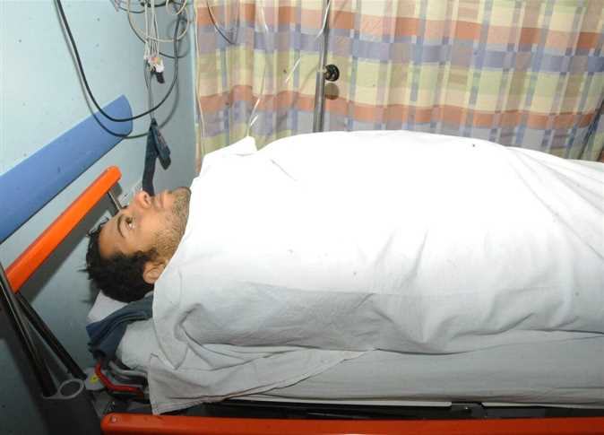 النقيب محمد الحايس بالمستشفى
