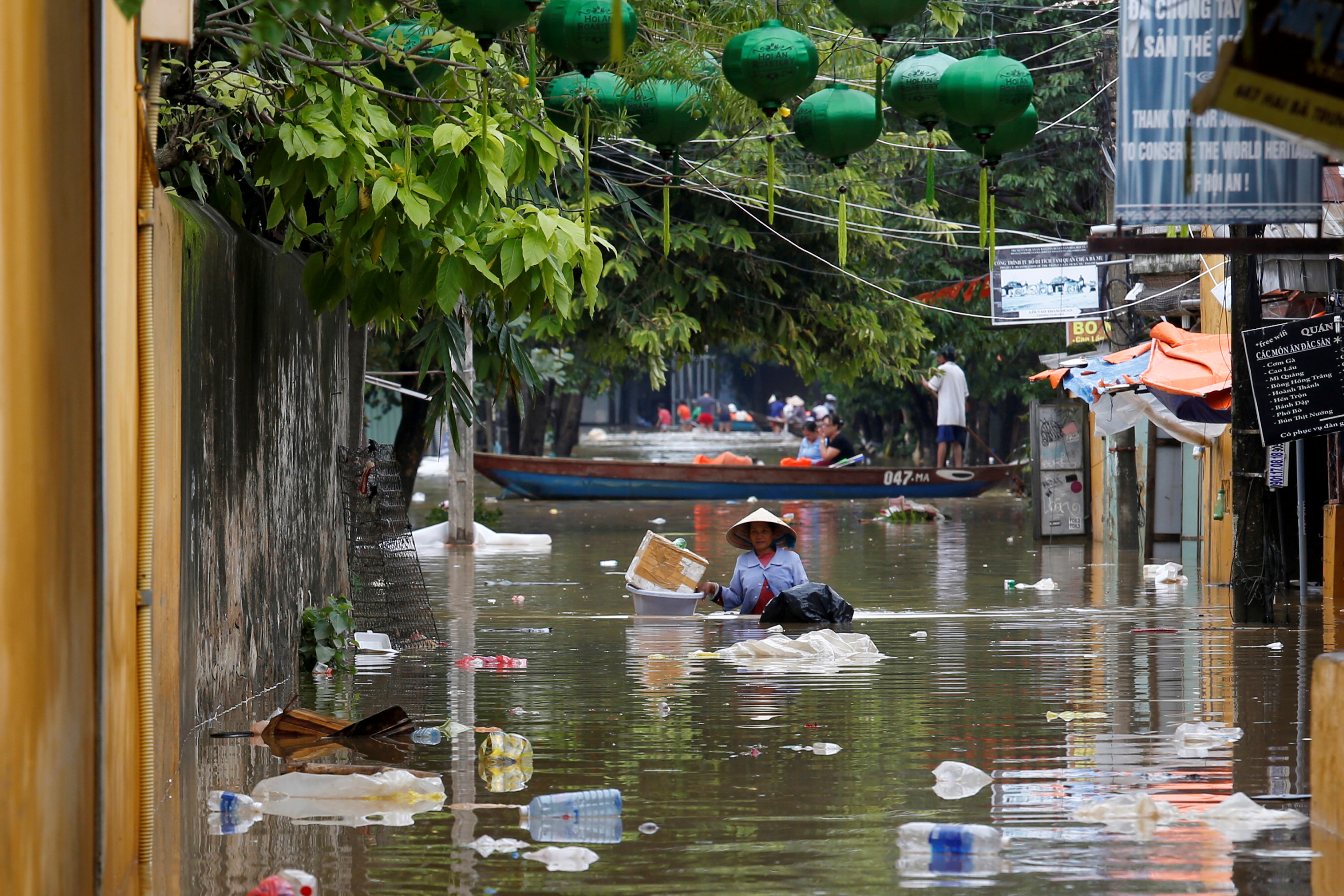 جانب من فيضانات فيتنام