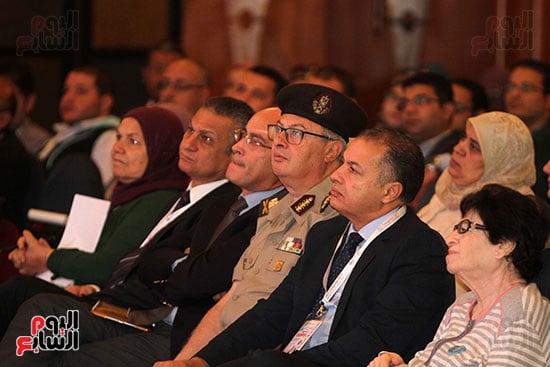مؤتمر المعهد القومى للأورام بعرض طرق مكافحة السرطان فى مصر (11)