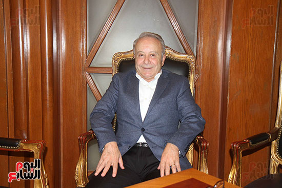 فؤاد بيضون أستاذ ومستشار بكلية الطب جامعة متشجان (4)