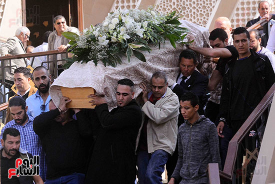 جنازة شمس الأتربي والدة الفنان عباس أبو الحسن (21)