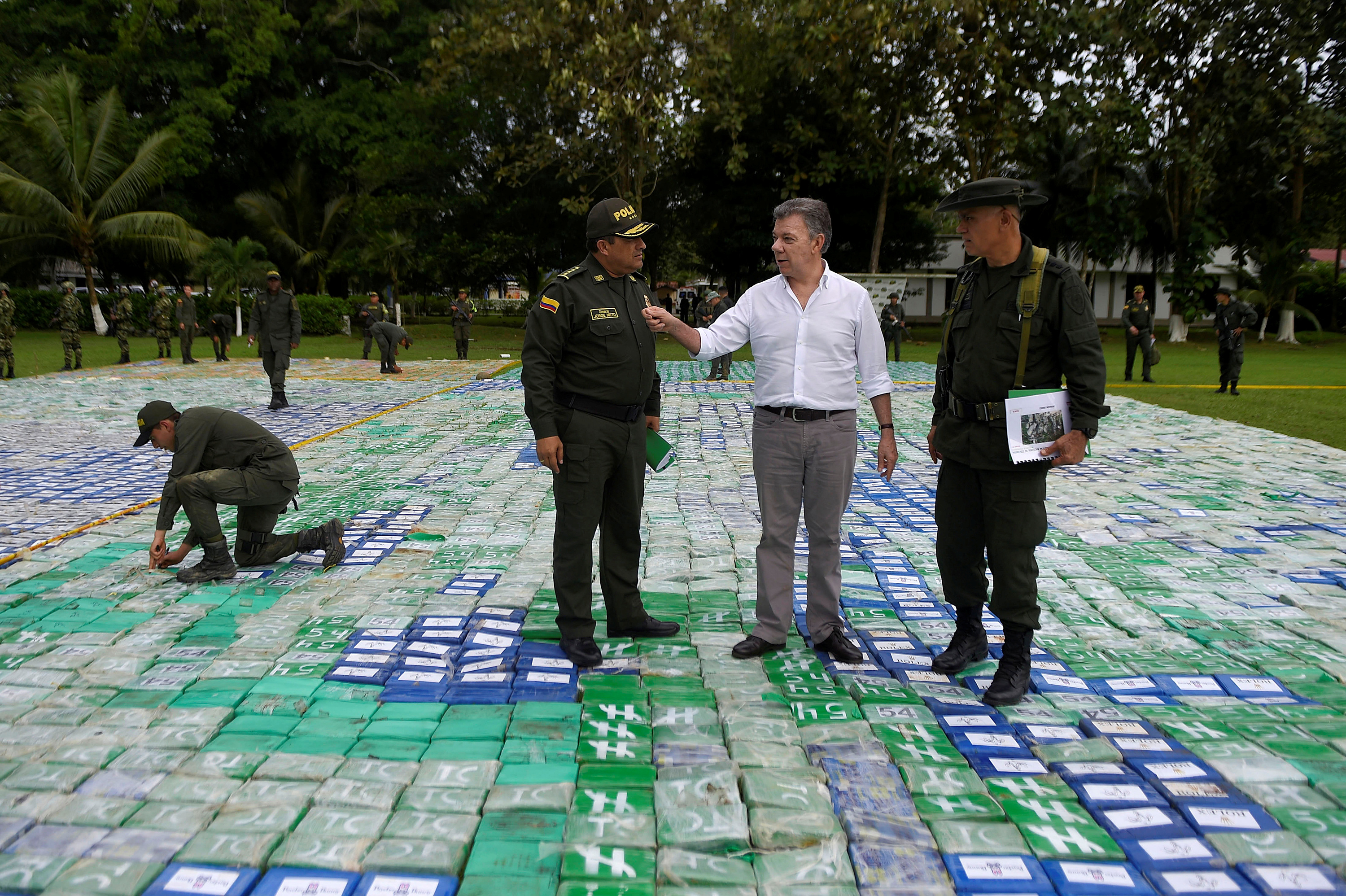 ضبط 12 طنا من الكوكايين تحت الأرض فى كولومبيا