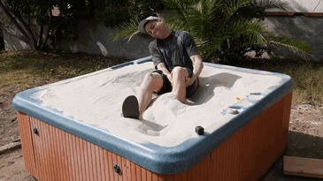 حمام السباحة من الرمال (2)