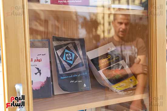 مكتبة الشارع - تصوير كريم عبدالعزيز 