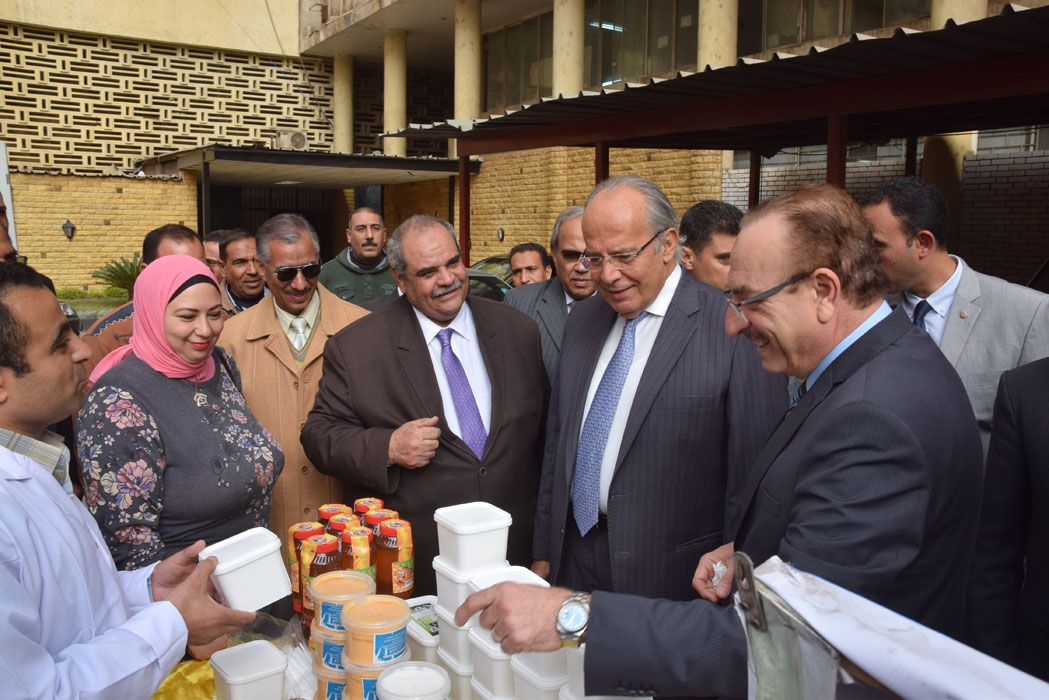 إقامة أول معرض بالقاهرة لمنتجات قرى بنى سويف  (2)