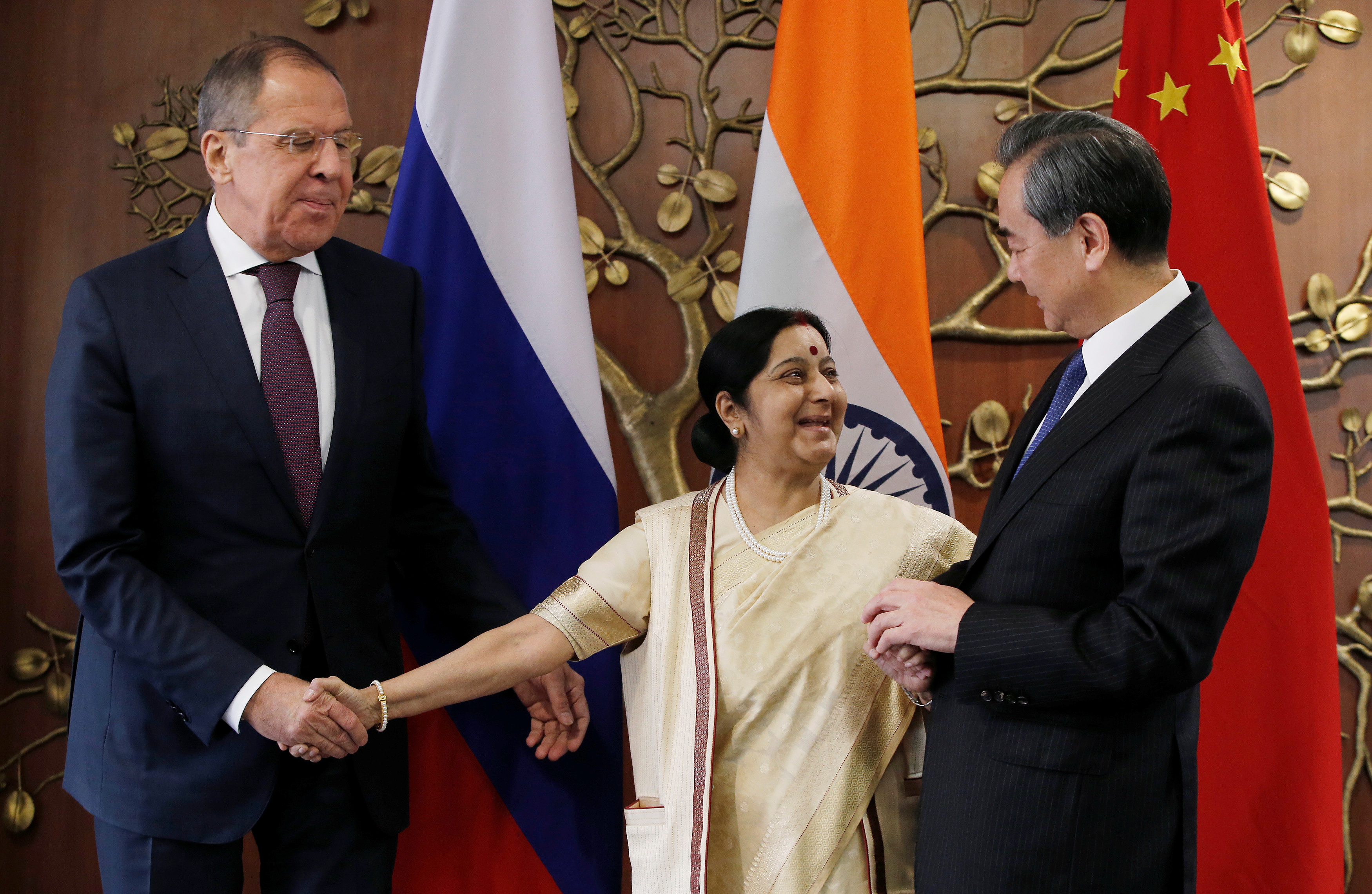 وزراء خارجية الصين وروسيا والهند