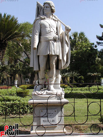 15 تمثال ماجلان بحديقة أنطونيادس