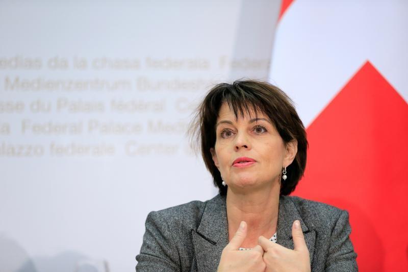 اختيار دوريس ليوتار رئيسة لسويسرا لعام 2017
