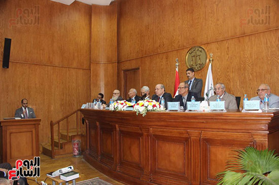 رئيس مجلس الدولة يفتتح مكتب خدمة المتقاضين بالإسكندرية (3)