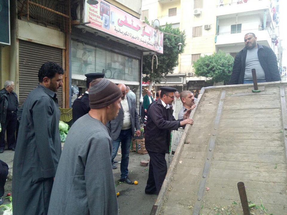 حملات ازالة الاشغالت والمخالفات بشوارع القاهرة  (9)