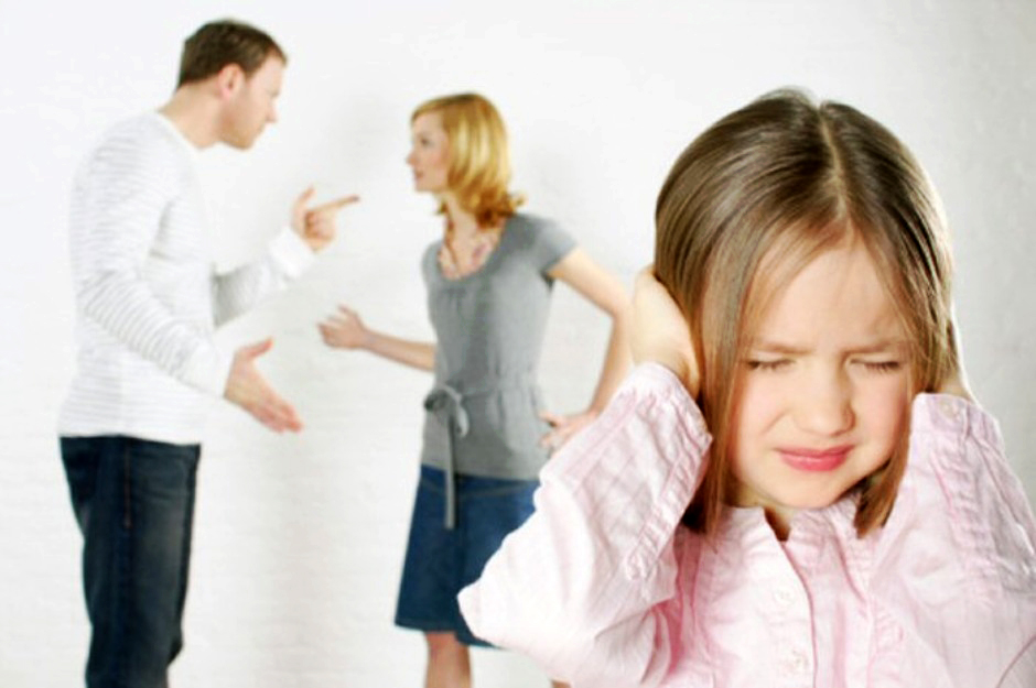 الاطفال ضحية الخلافات الزوجية