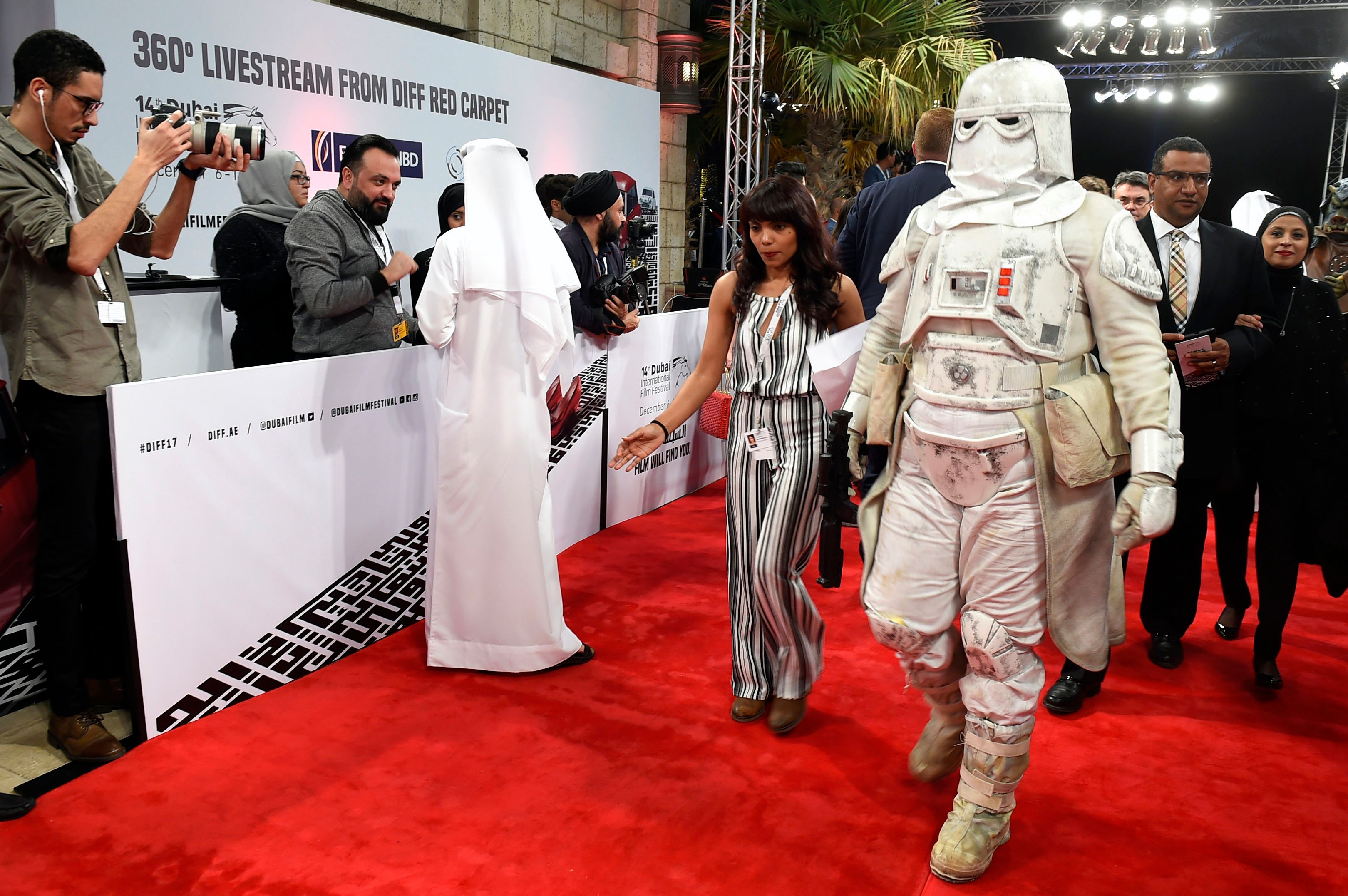 عرض حرب النجوم في مهرجان دبي