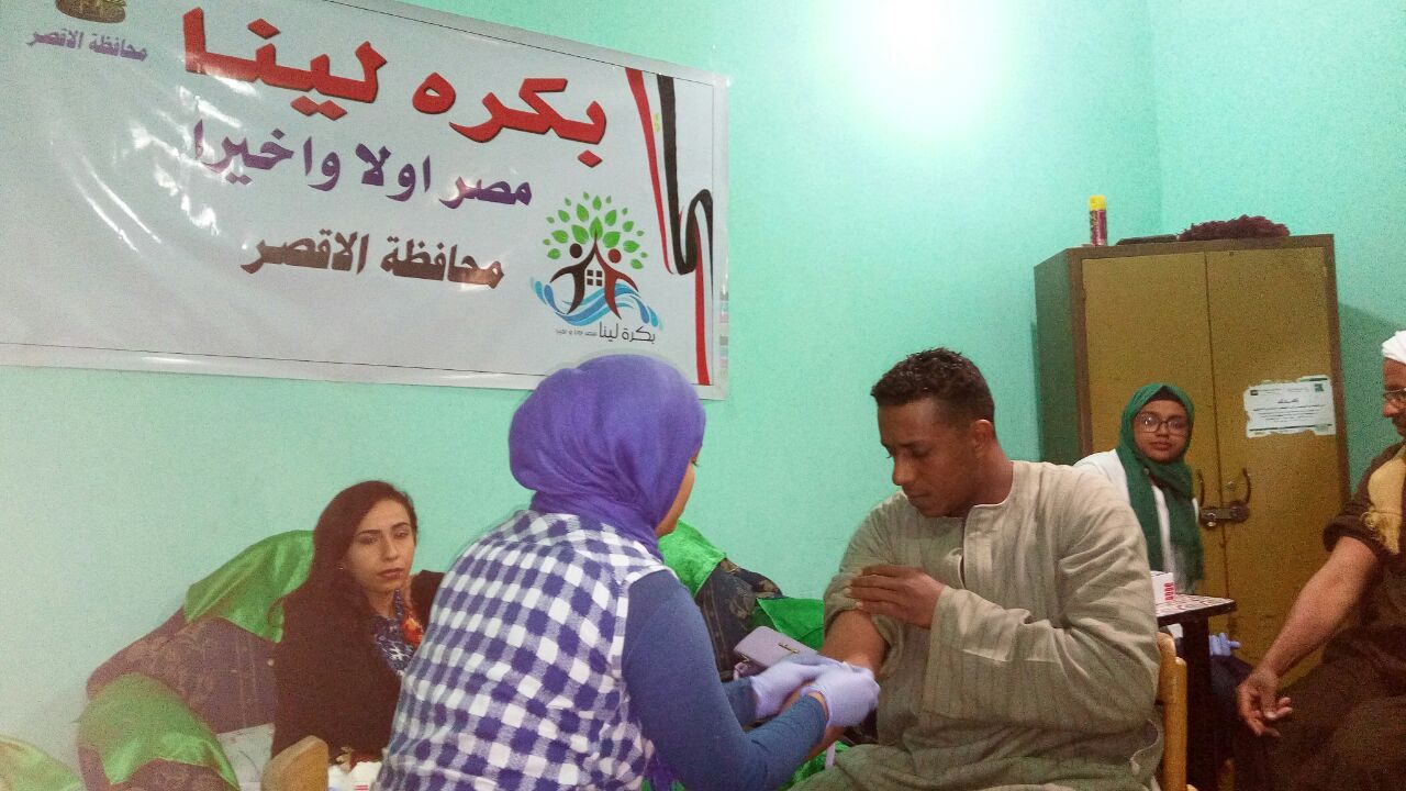        مؤسسة "بكرة لينا" تنظم قافلة طبية لعلاج مرضي "فيروس سي" بقرية المدامود